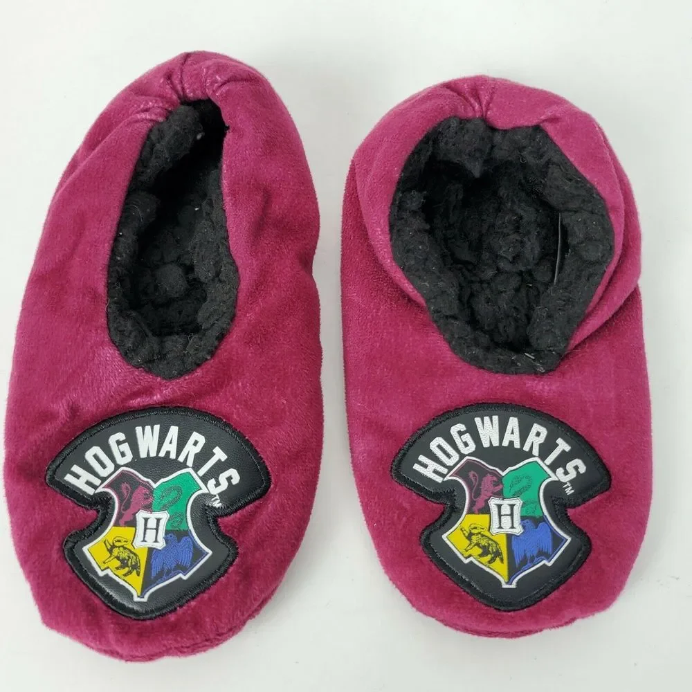 Harry Potter Hogwarts‎ Burgundy Plush Slippers Kids S/M